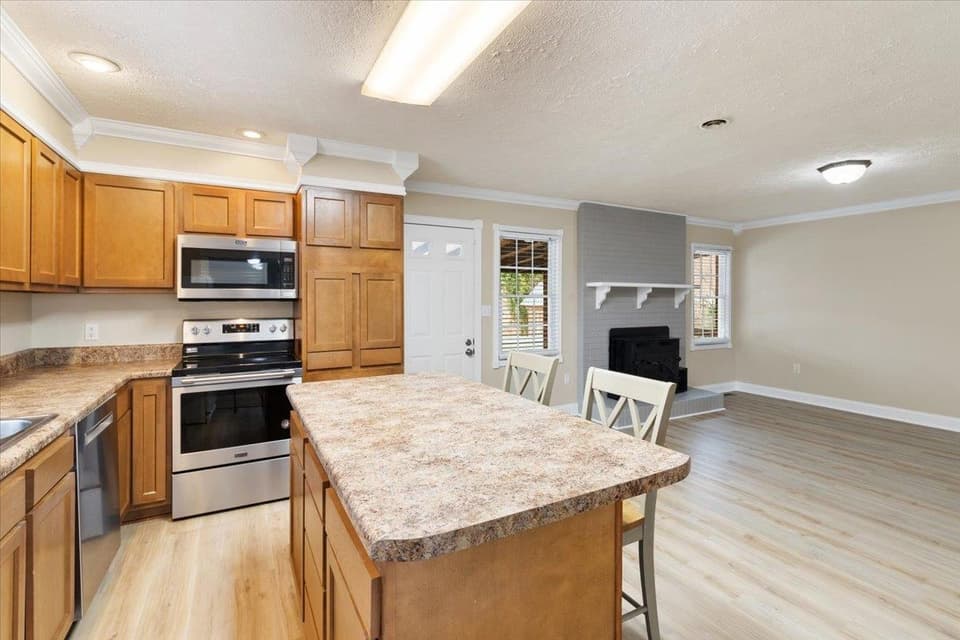 106 Miller Street SE, photo 14 of 40
