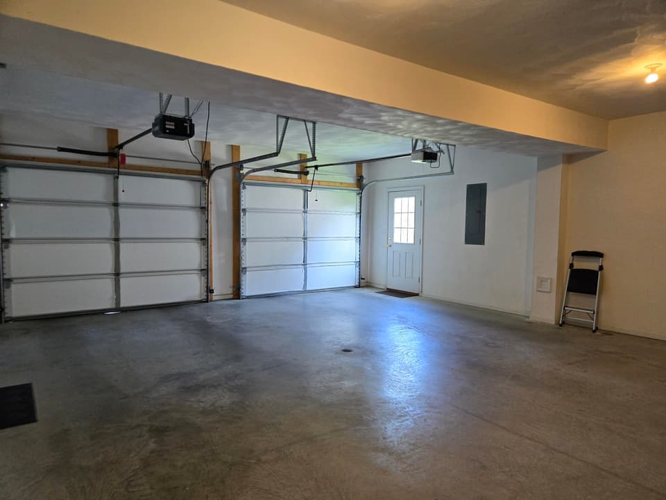 440 Windsor Dr, photo 31 of 33