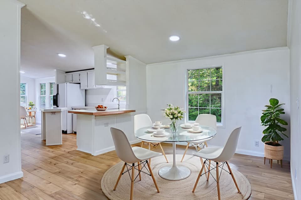 475 Dunlap Drive NE, photo 17 of 40