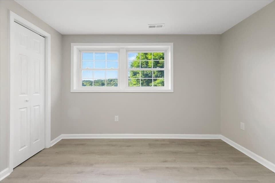 325 Mulberry Drive, photo 24 of 40