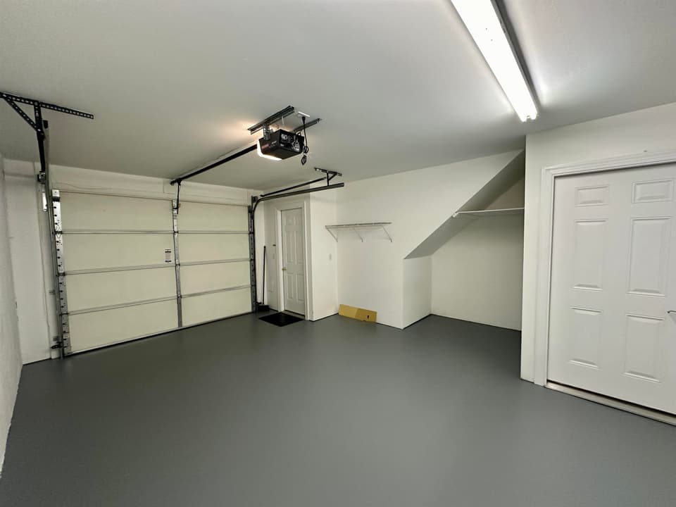 800 Oak Tree Boulevard, photo 9 of 40