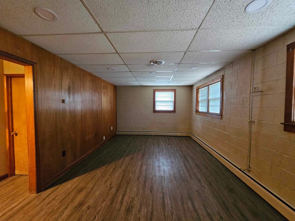 950 McHenry Avenue NE, photo 11 of 15