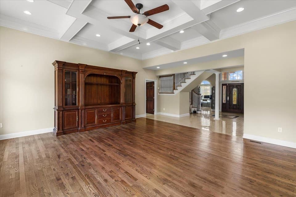2251 Lake Vista Drive, photo 21 of 40