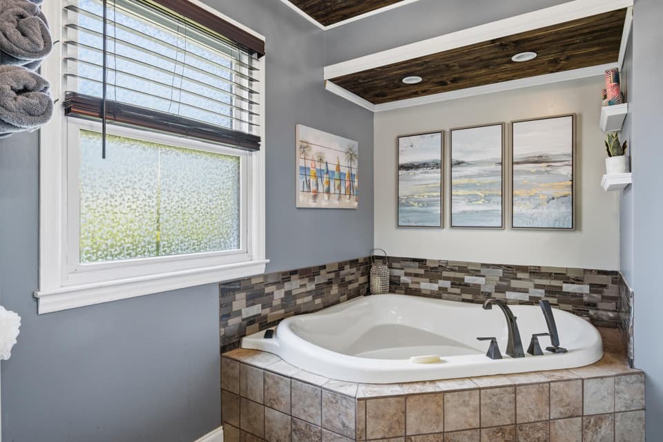 225 Gibson Drive, photo 24 of 40