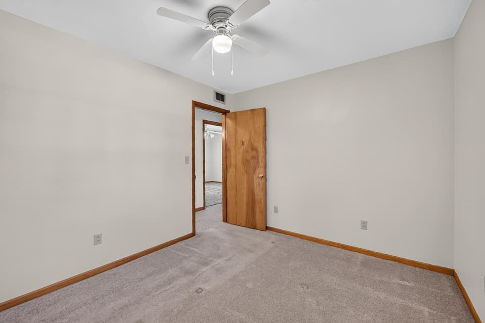 350 Teel Street, photo 37 of 40