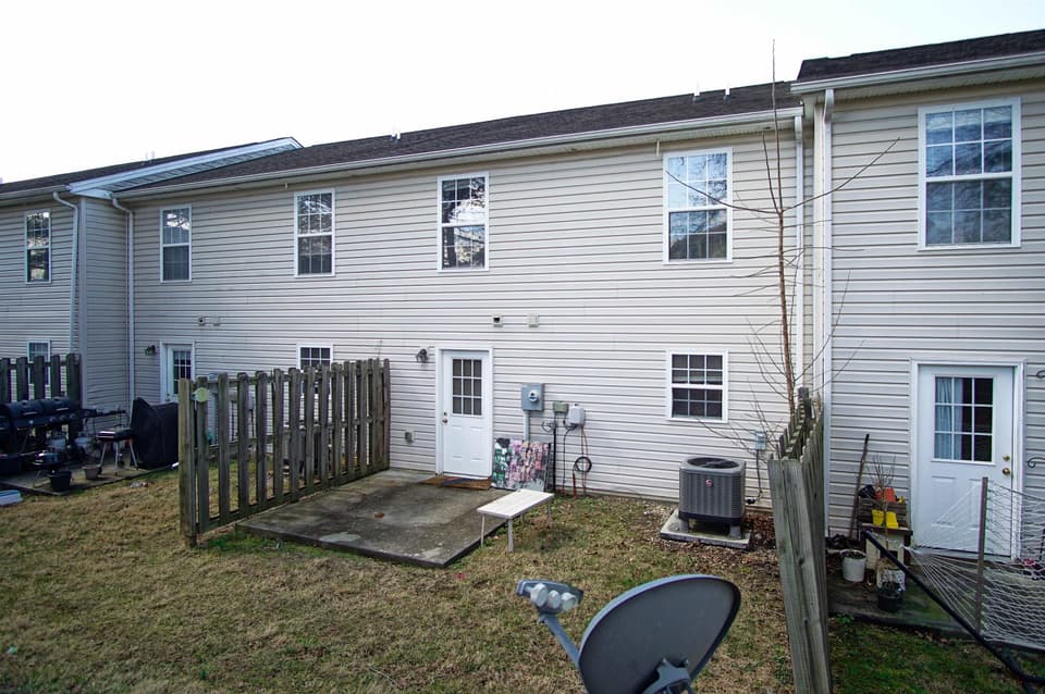 80 Salem Lane, photo 2 of 32
