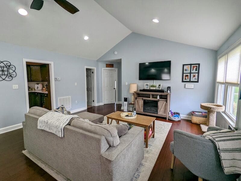 403 Lester Street, photo 31 of 38