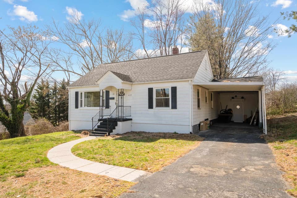 622 E Main Street, photo 4 of 36