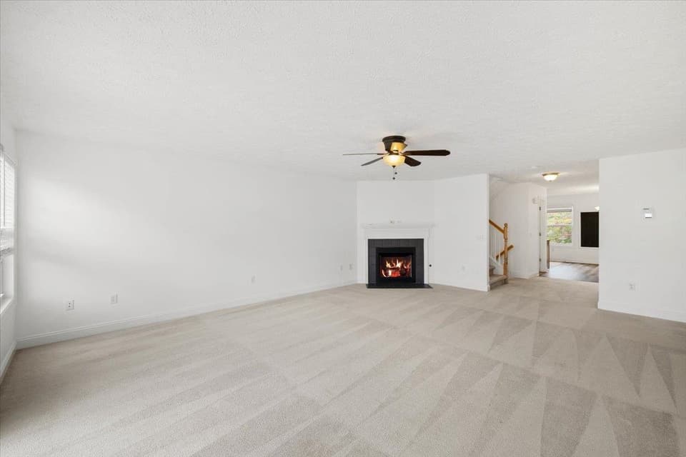 115 Kitty Lane, photo 5 of 32