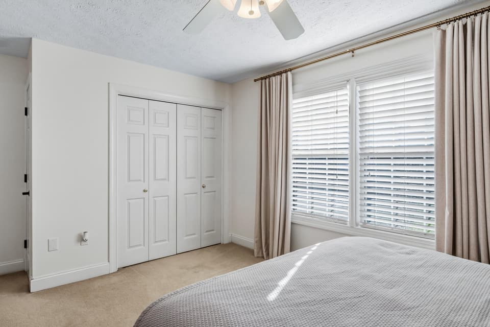 145 Blue Leaf Drive, photo 18 of 40