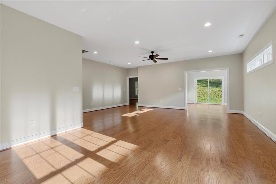 120 Vinnie Avenue NW, photo 11 of 33