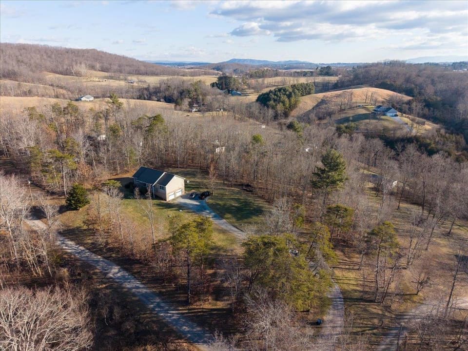 2585 Indigo Road, photo 27 of 35