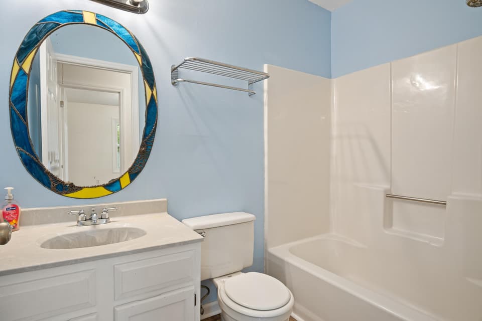 405 Overland Drive, photo 22 of 40
