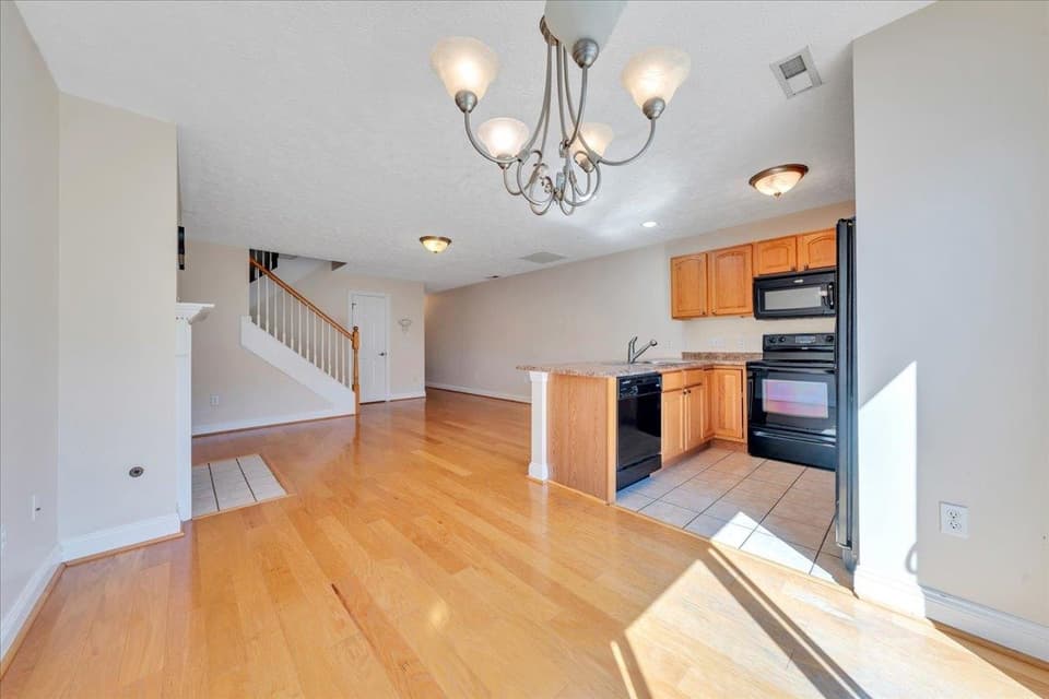 185 Huff Heritage Lane, photo 11 of 40