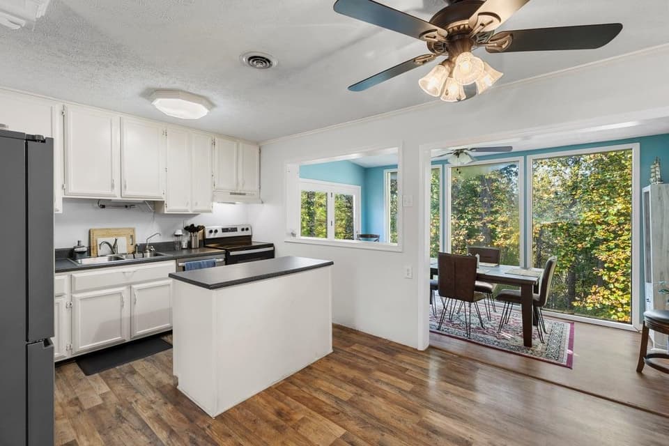 660 Black Bear Run Road, photo 12 of 40