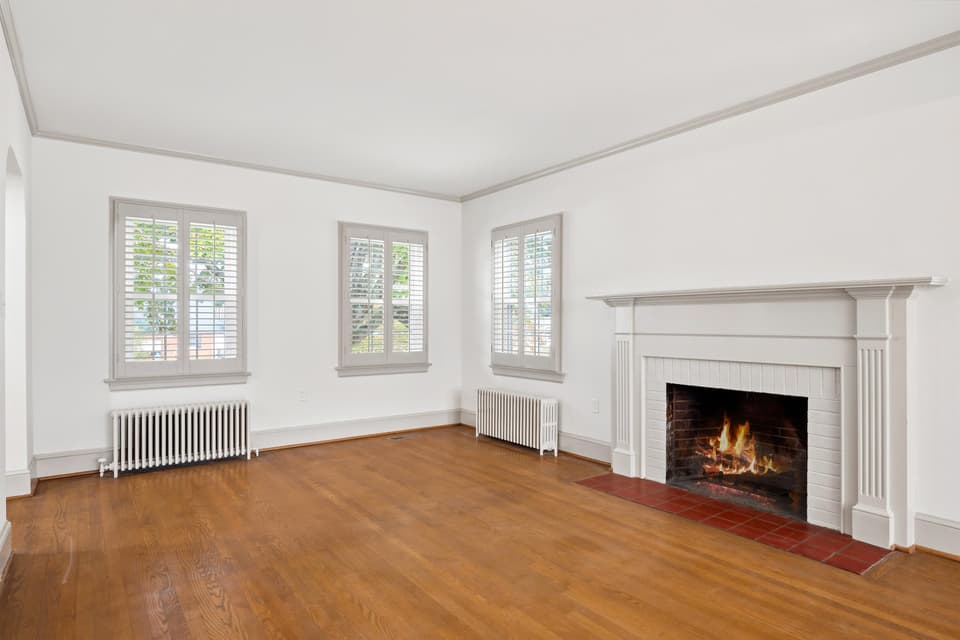 660 W Main Street, photo 20 of 40