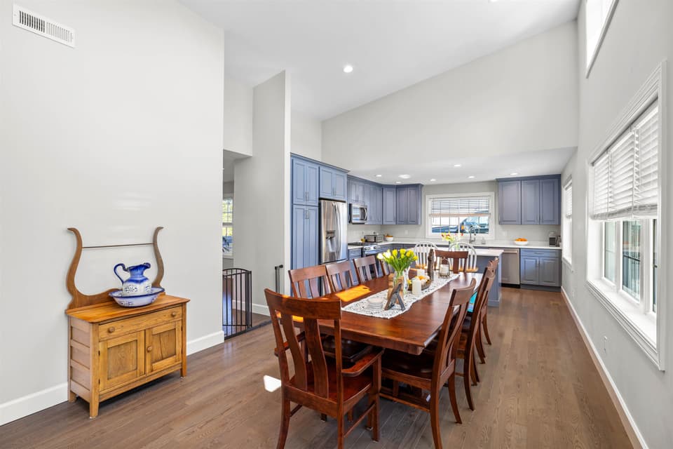 620 Stone Street, photo 4 of 34