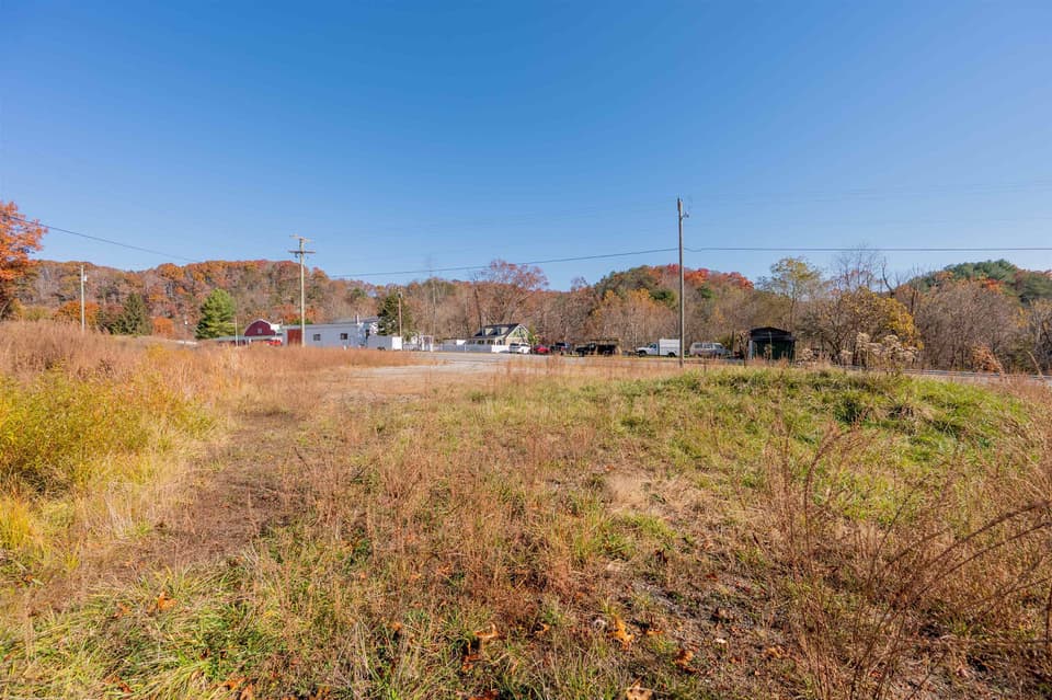 3713 Radford Road, photo 11 of 27