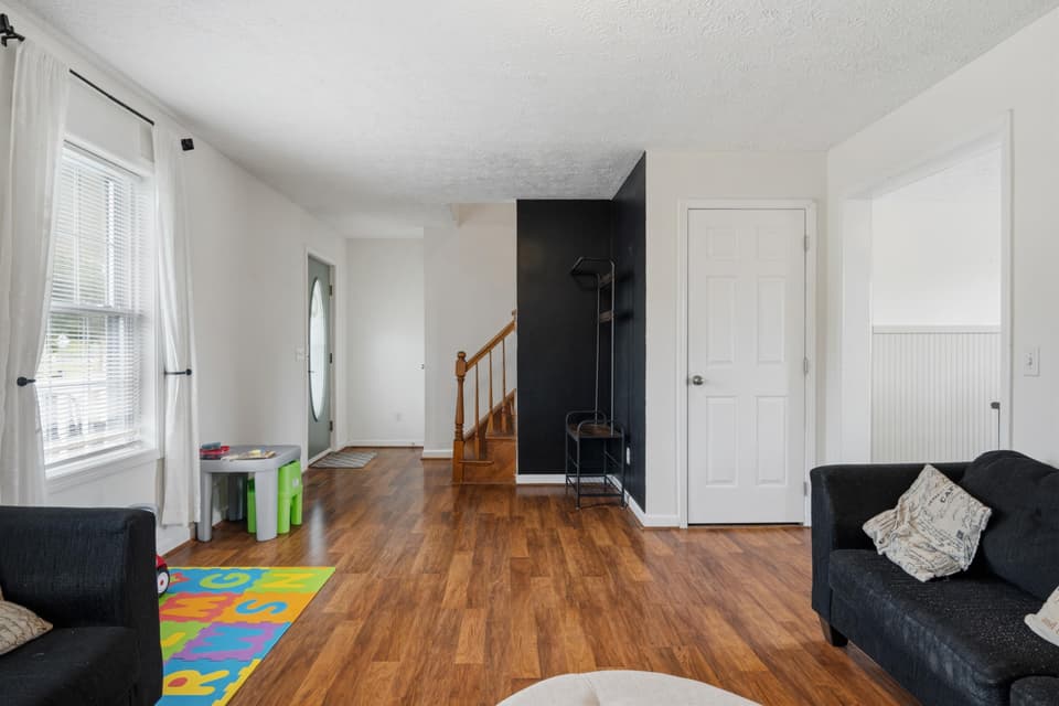 1685 Forelmont Street, photo 10 of 40