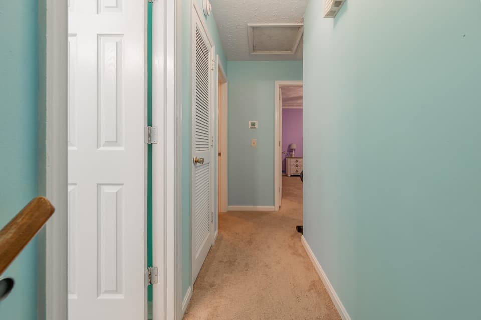 1265 Chestnut Drive, photo 34 of 40