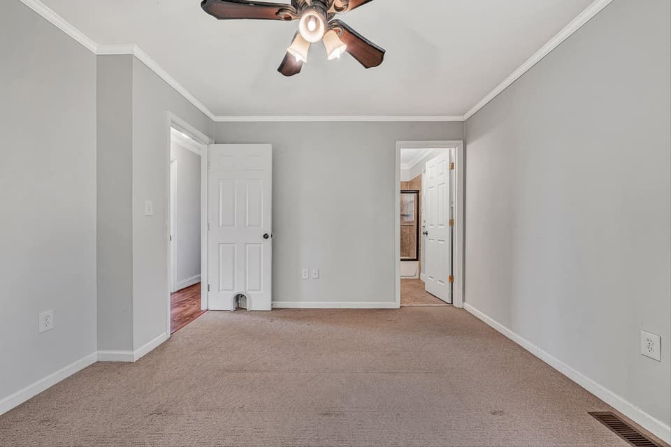385 Tanglewood Drive SE, photo 15 of 40