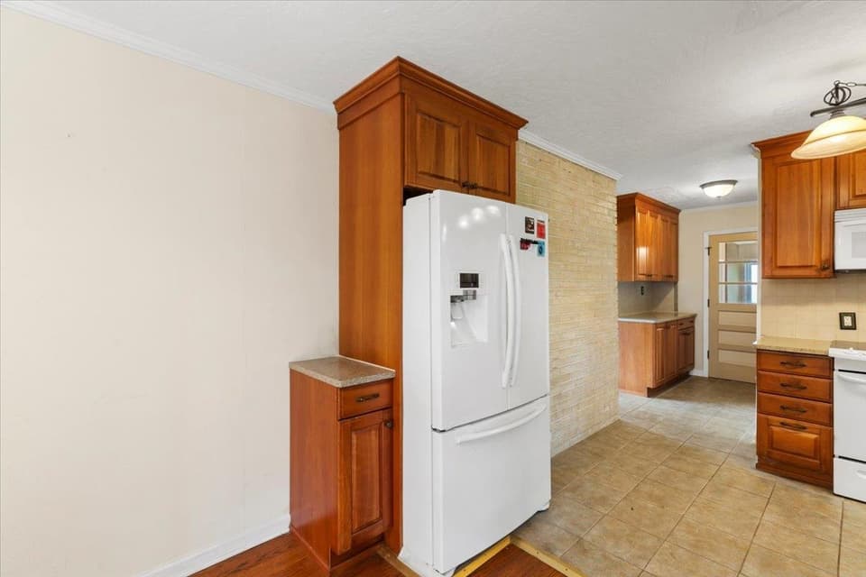 110 Rosehill Drive, photo 18 of 40