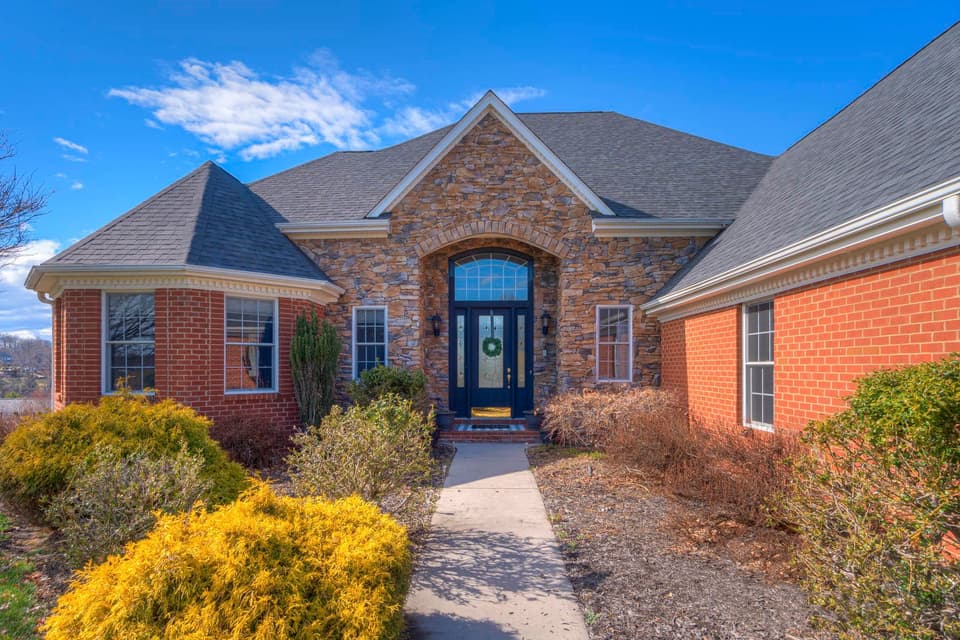 120 Cedar Bluff Drive, photo 6 of 40