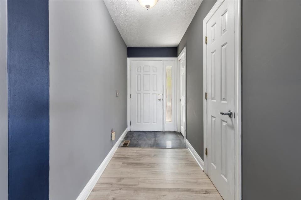 205 Tall Oak Boulevard, photo 13 of 40