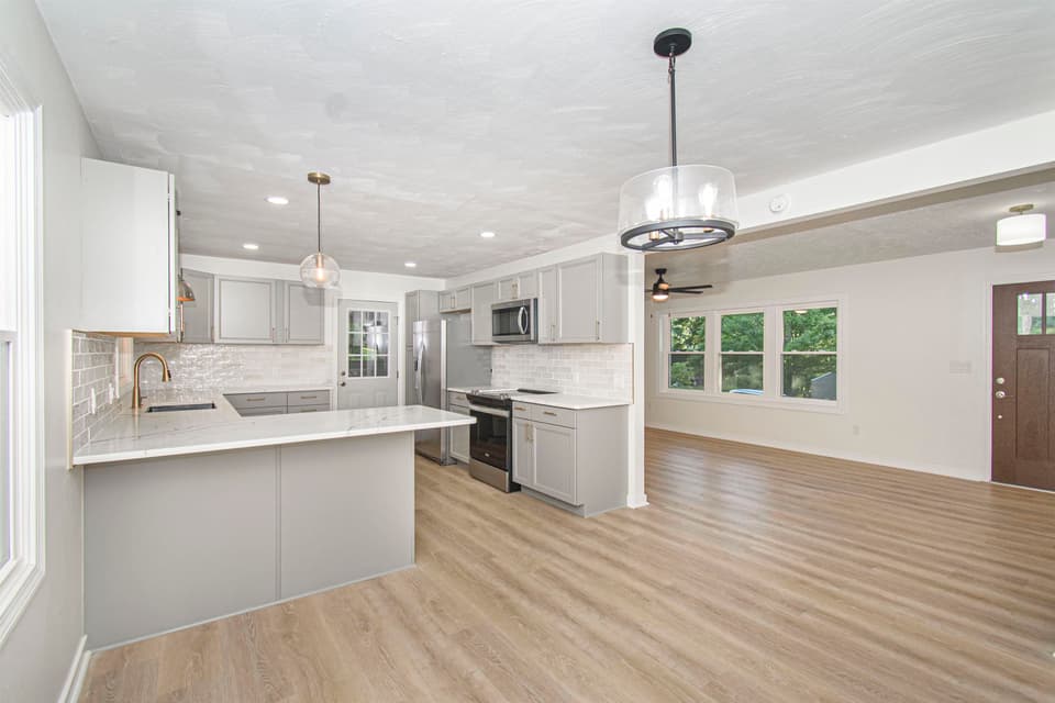 300 Arrowhead Trail, photo 16 of 39