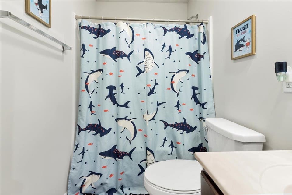 990 Holland Loop NW, photo 33 of 40