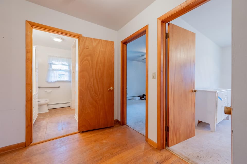 935 Hummingbird Drive SW, photo 22 of 40