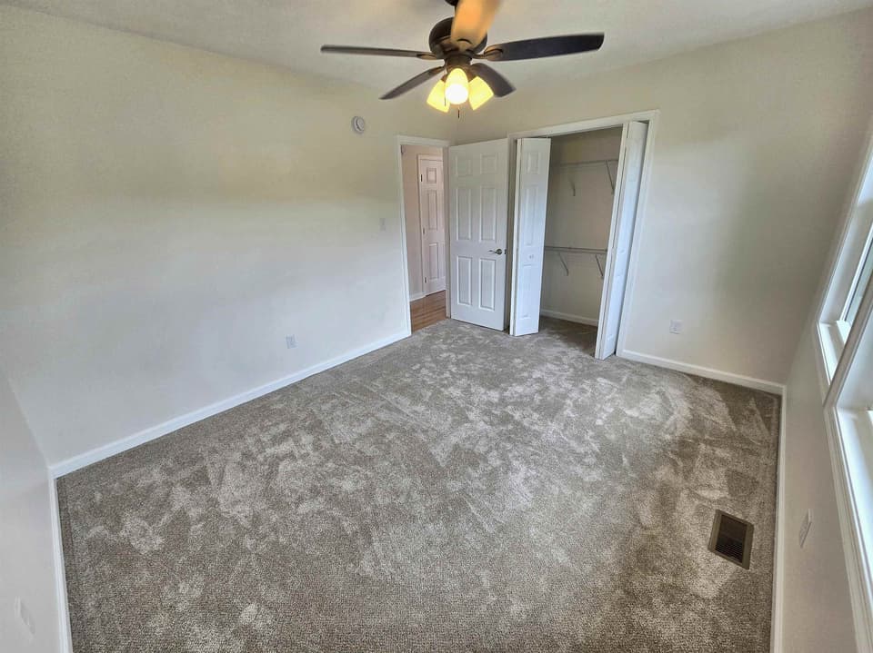 1260 King Street, photo 17 of 29