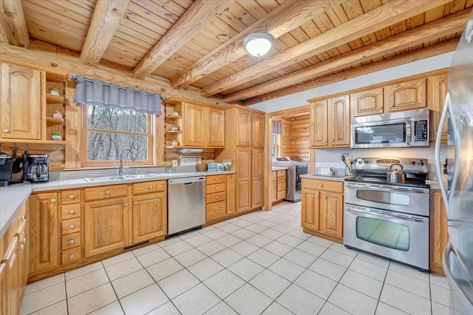 268 Declaration Lane, photo 9 of 40