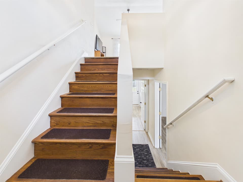 110 Aster Lane, photo 3 of 40