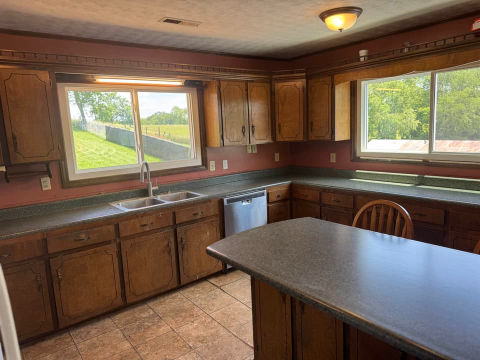 4424 Bluegrass Road, photo 25 of 40