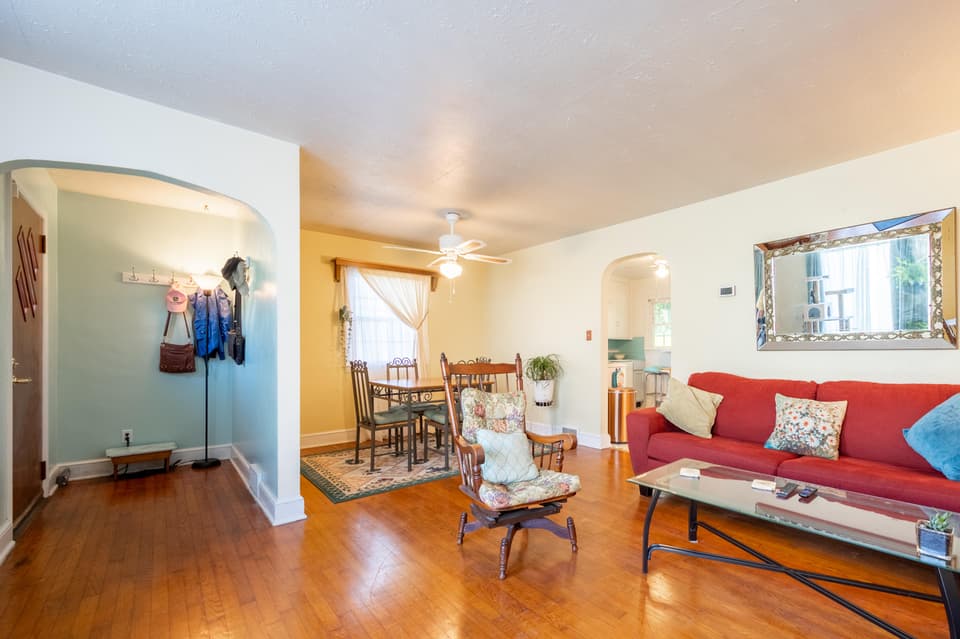 810 College St NW, photo 12 of 38
