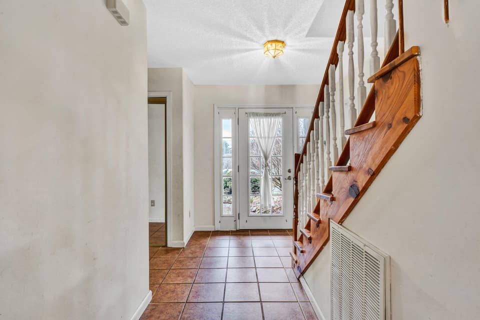 1754 Mud Pike Road, photo 5 of 38