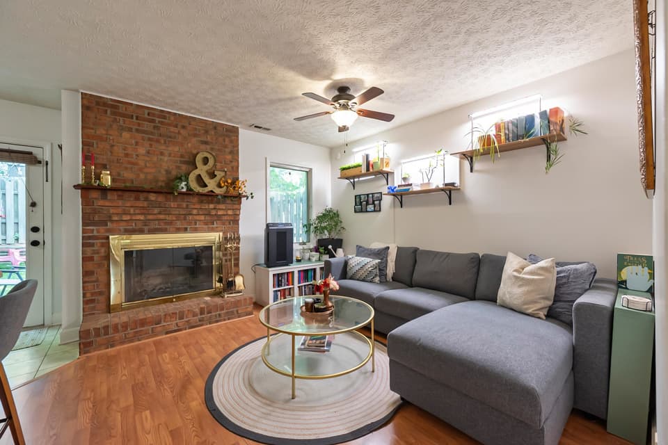705 Colhoun Street NE, photo 27 of 40