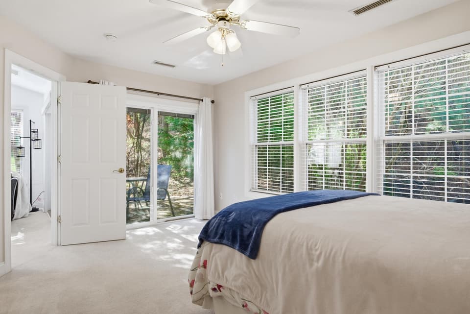 450 Silver Leaf Drive, photo 20 of 27