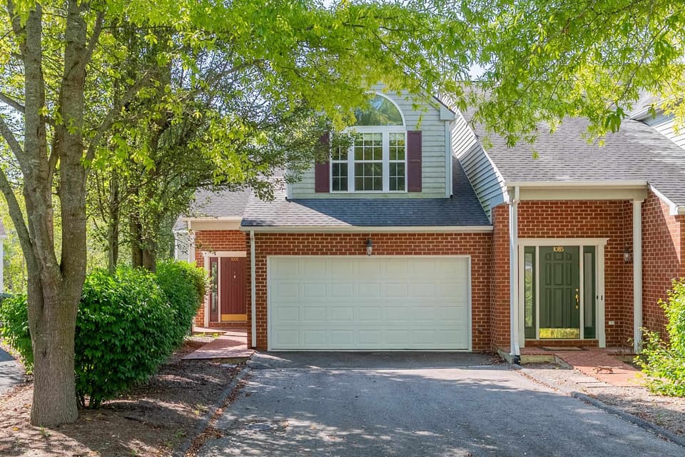 1095 Red Leaf Court, Christiansburg, VA