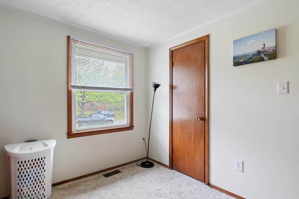 1525 Pine Street, photo 13 of 21