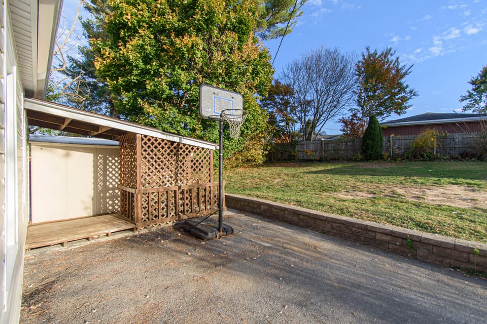 17 Lee Hy Ct, photo 8 of 38