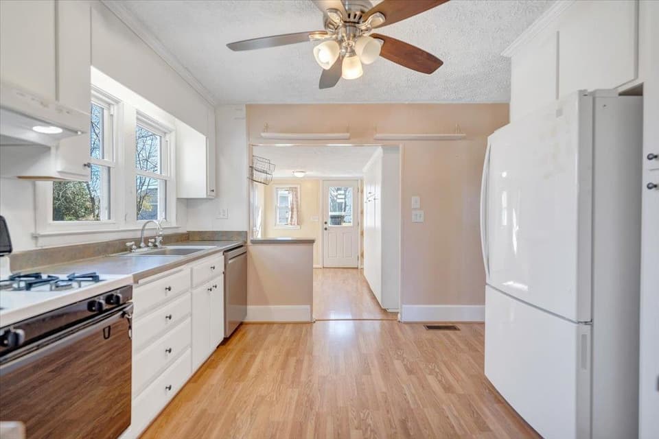 505 Republic Road, photo 14 of 40