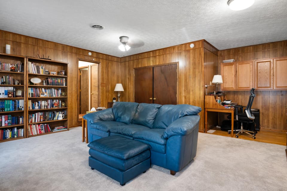 2395 Giles Drive SE, photo 34 of 40