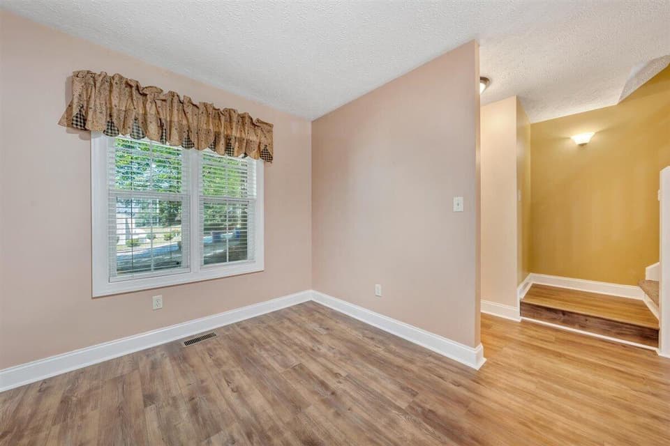 1435 Providence Blvd NW, photo 4 of 26