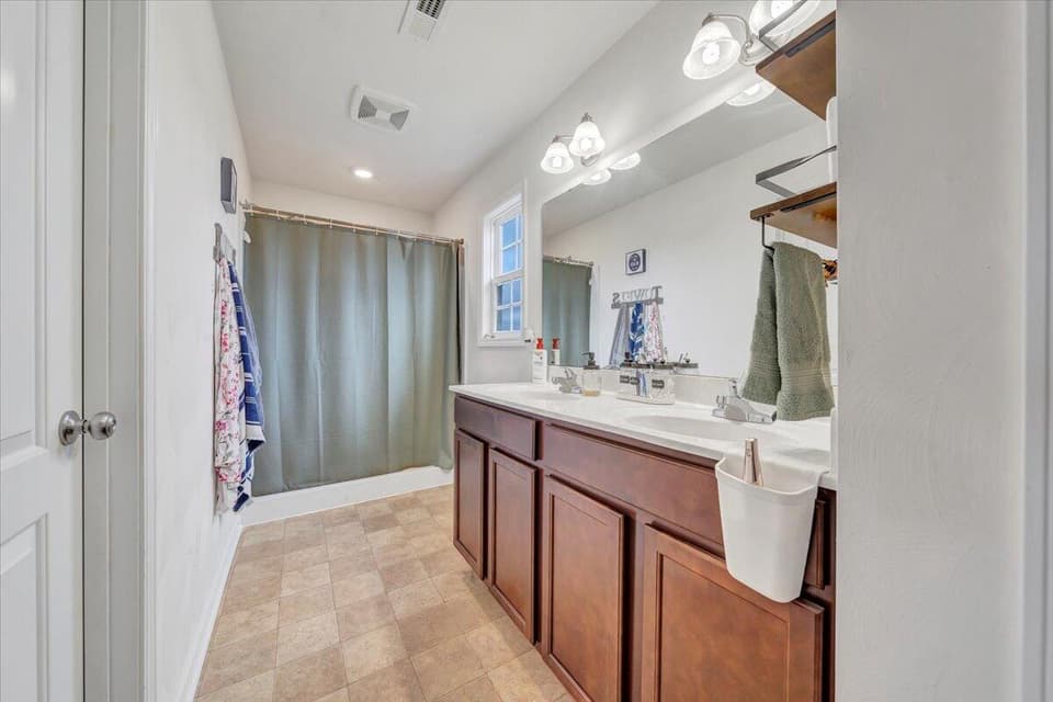 350 Chelsea Loop, photo 20 of 37