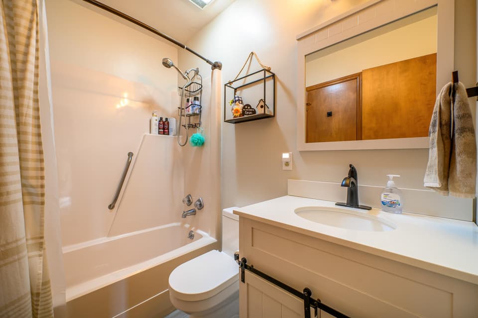 1138 Round Meadow Drive, photo 29 of 40
