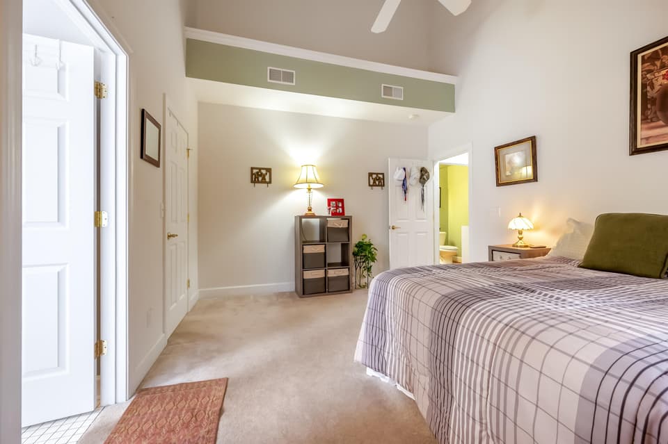 300 Meadow Drive, photo 27 of 40