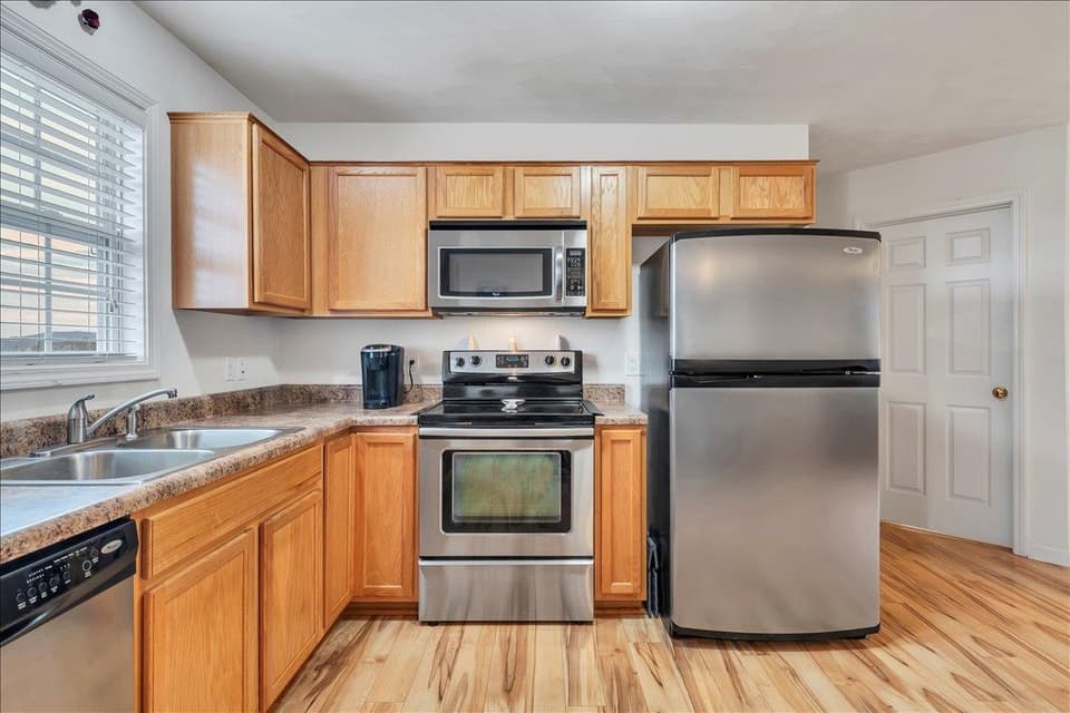 445 Chelsea Loop, photo 18 of 40