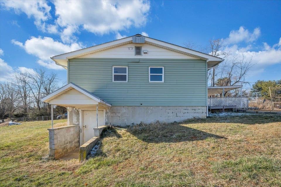 2672 Violet Lane, photo 33 of 34